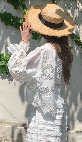LVN60601韓國鏤空刺繡綁帶泡泡袖上衣｜韓系短版蕾絲罩衫 Korean Eyelet Lace Blouse