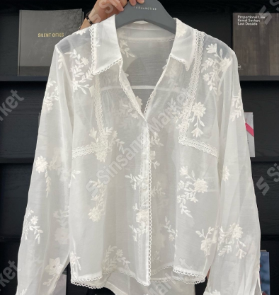 H18 Handy embroidery blouse