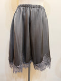 LUXE STITCHES H54 緞面闊腳裙褲 Satin Culottes 主圖