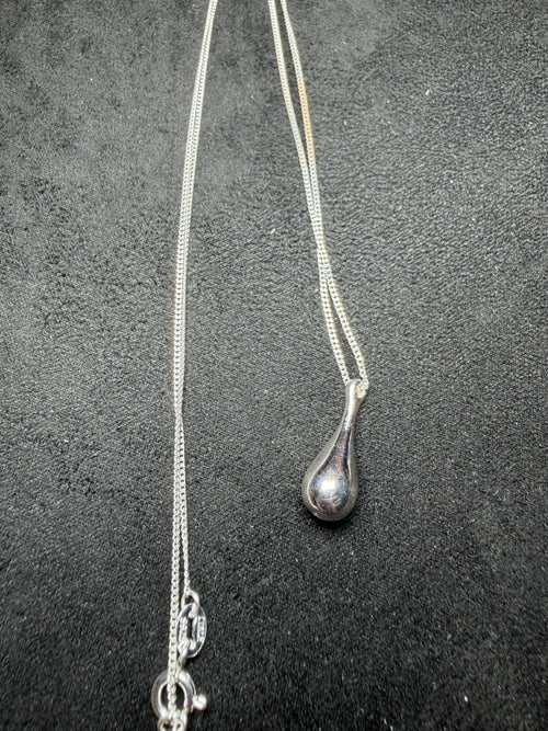 A24 Sculptural Droplet Silver Necklace