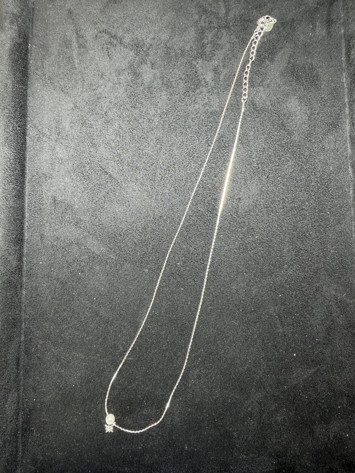 A26 Pearl Starburst Silver Necklace