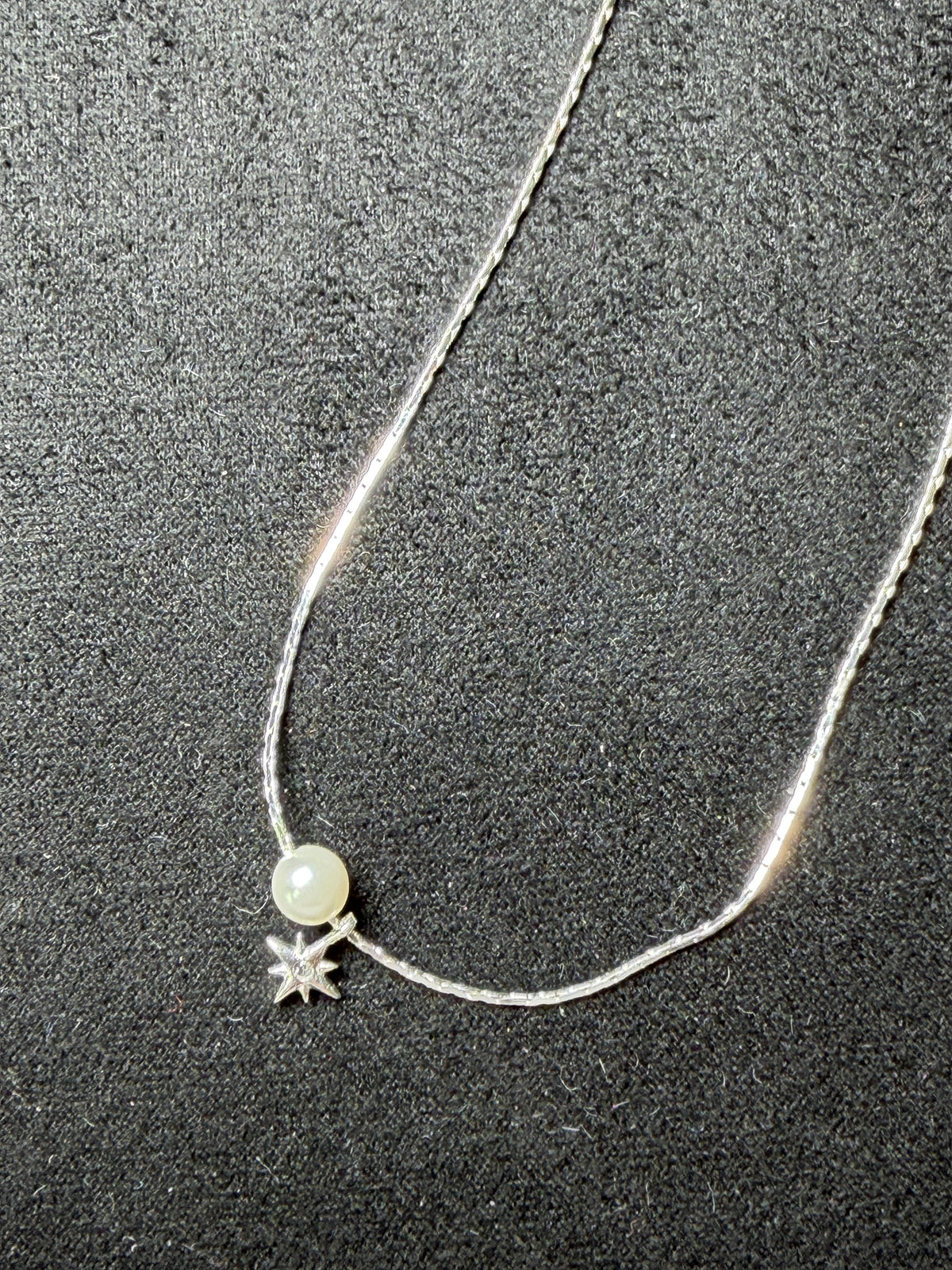 A26 Pearl Starburst Silver Necklace