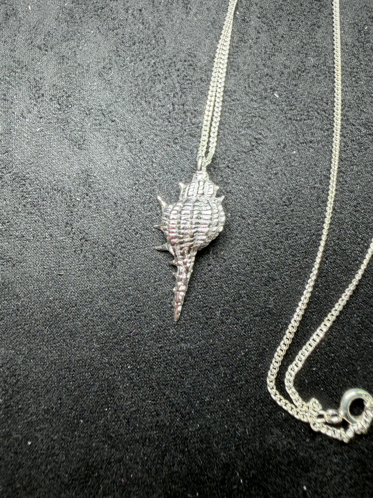 A34 Sculptural Conch Shell Silver Necklace