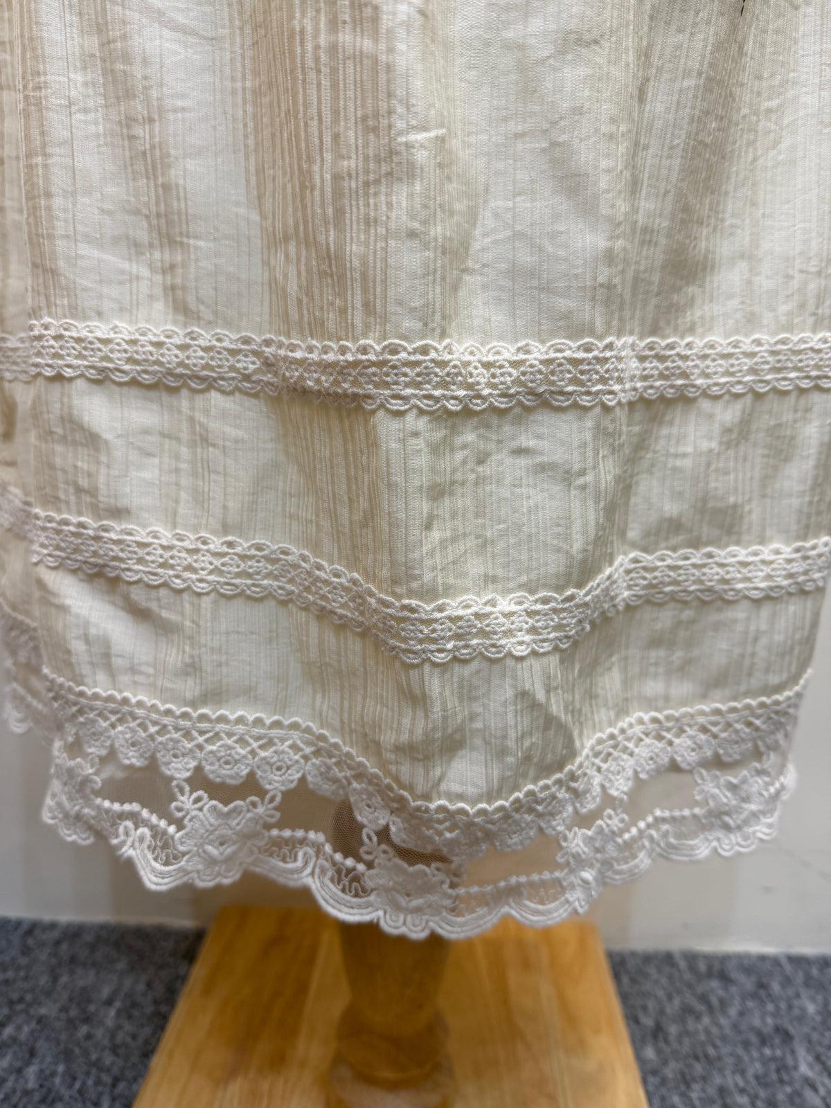LUXE STITCHES H51 米白色半截裙商品圖片