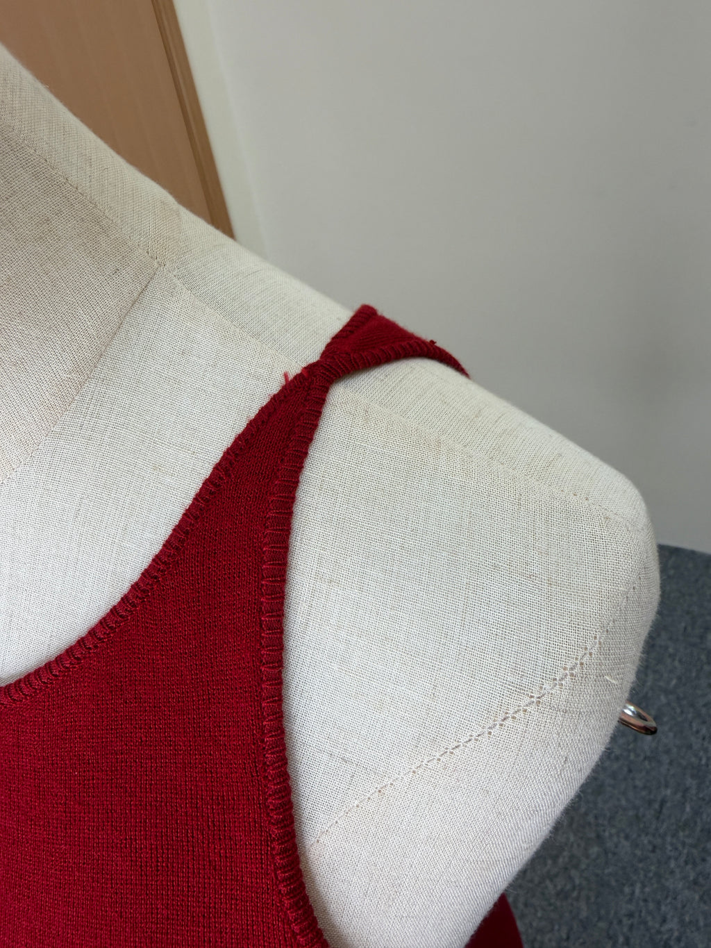 H42 Minimal Knit Sleeveless Top