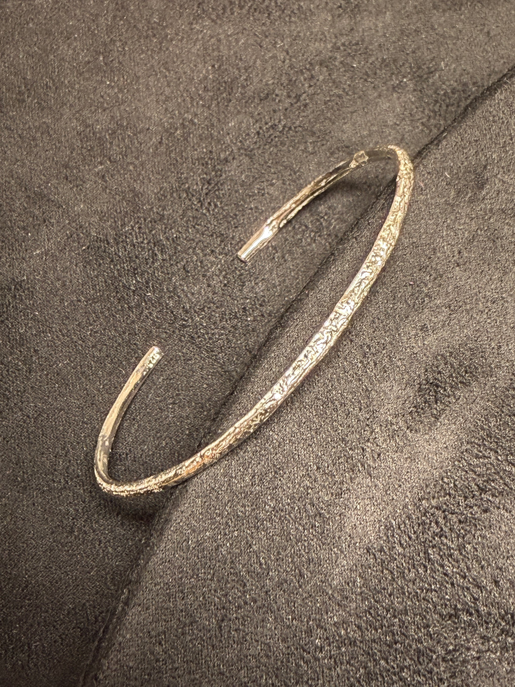 A10 Linear Texture Silver Cuff