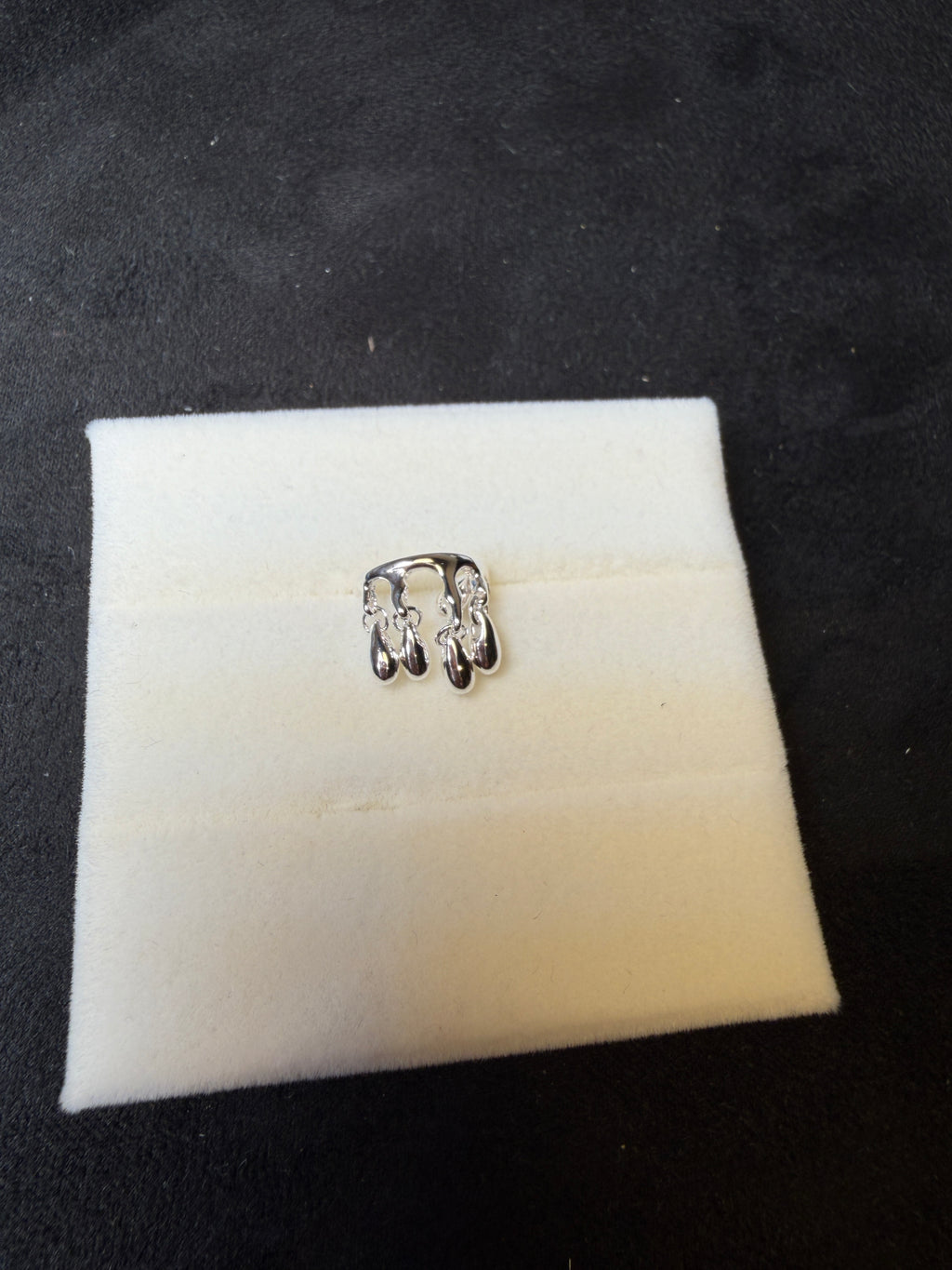 A11 Silver Rain Drop Ear Cuff