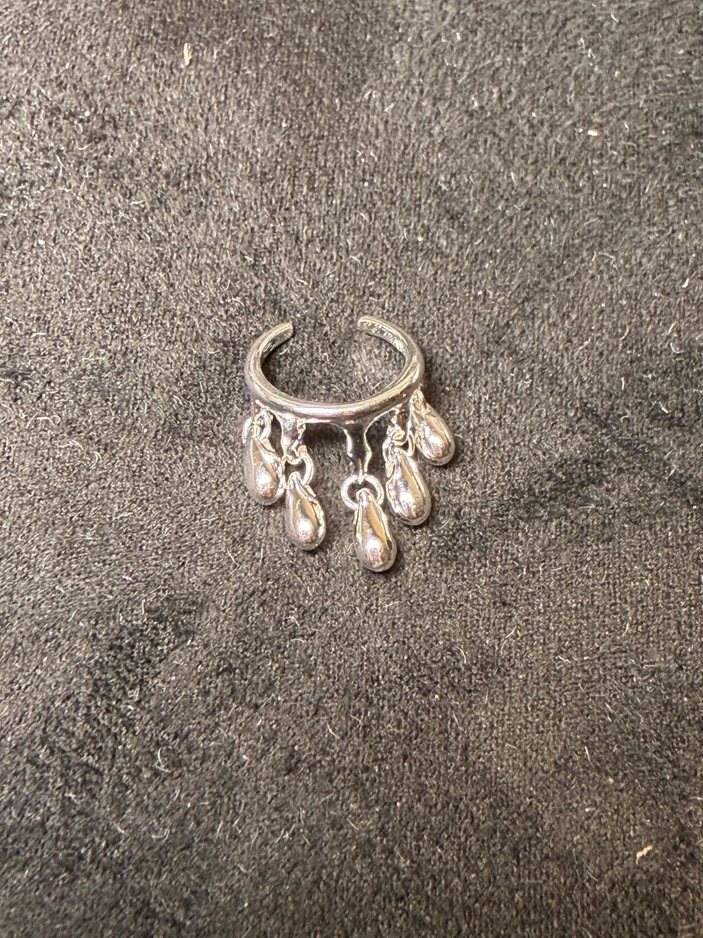 A11 Silver Rain Drop Ear Cuff