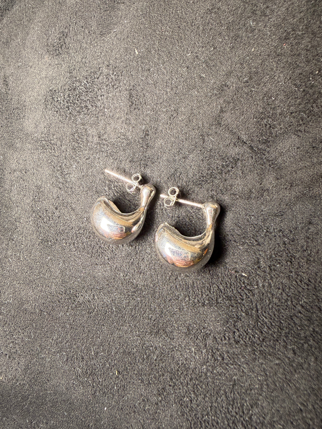A14 Molten Teardrop Silver Earrings