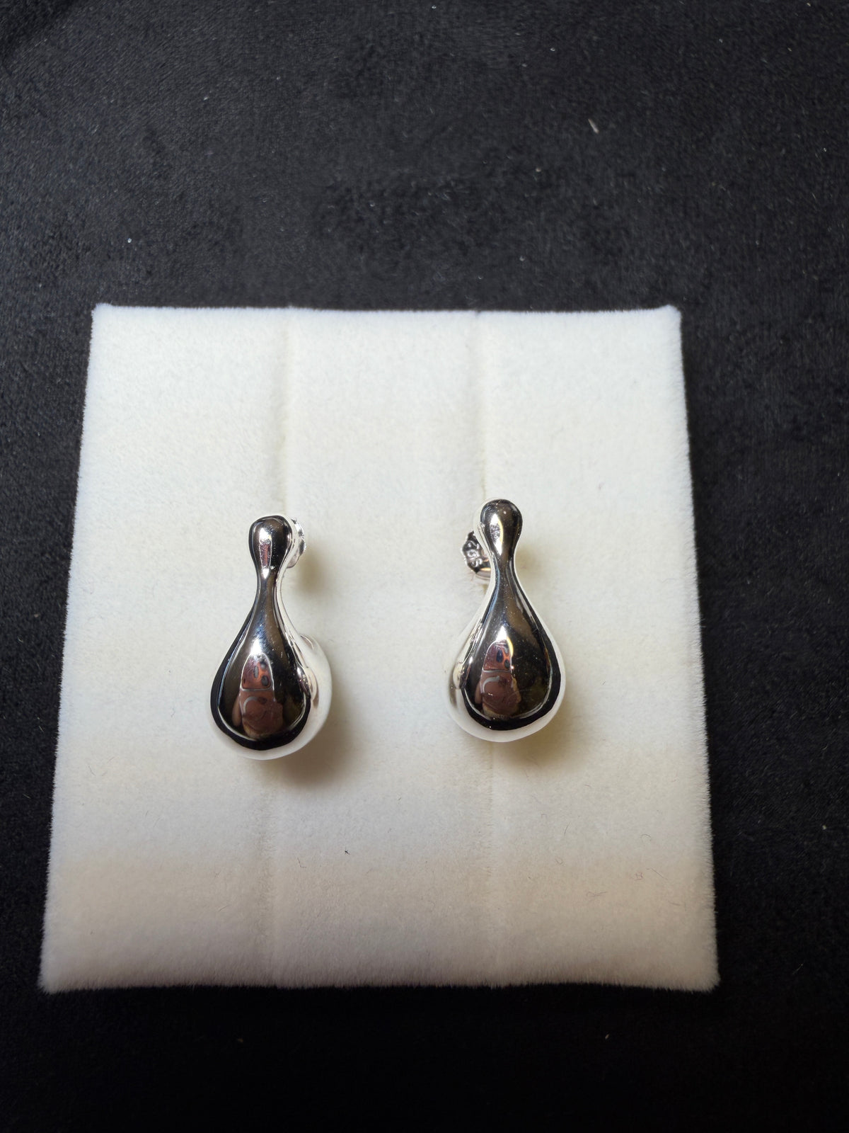 A14 Molten Teardrop Silver Earrings
