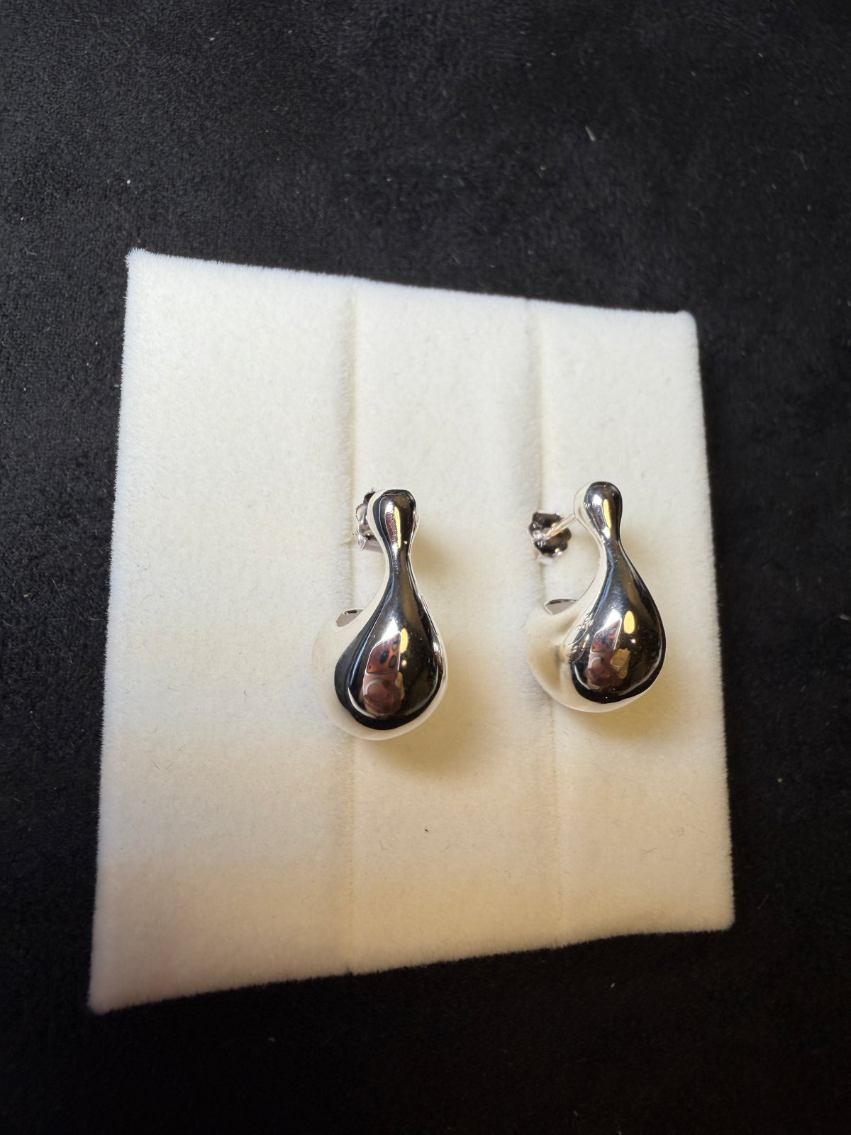 A14 Molten Teardrop Silver Earrings