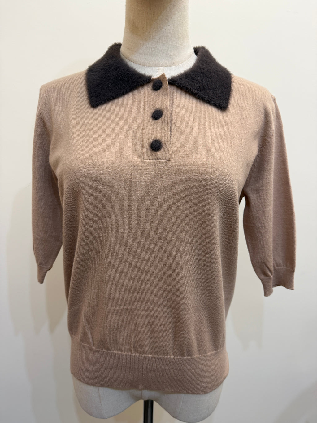 LUXE STITCHES H43 米色長袖針織毛衣主圖
