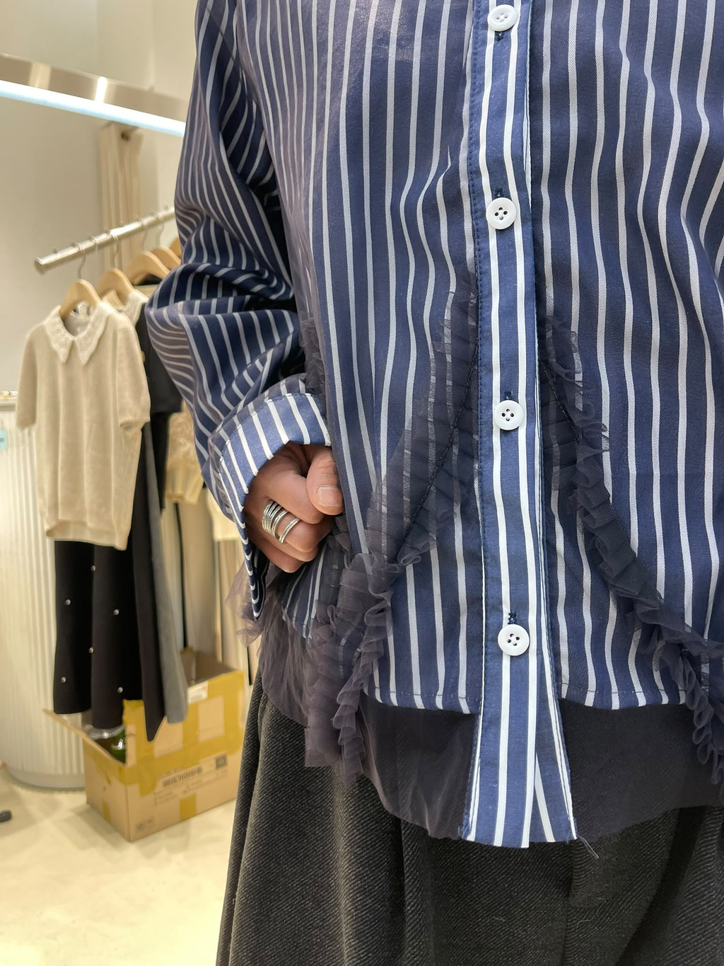 LUXE STITCHES INTRO ADORABLE LAD61005 直條紋拼接長袖襯衫－商品圖片 1