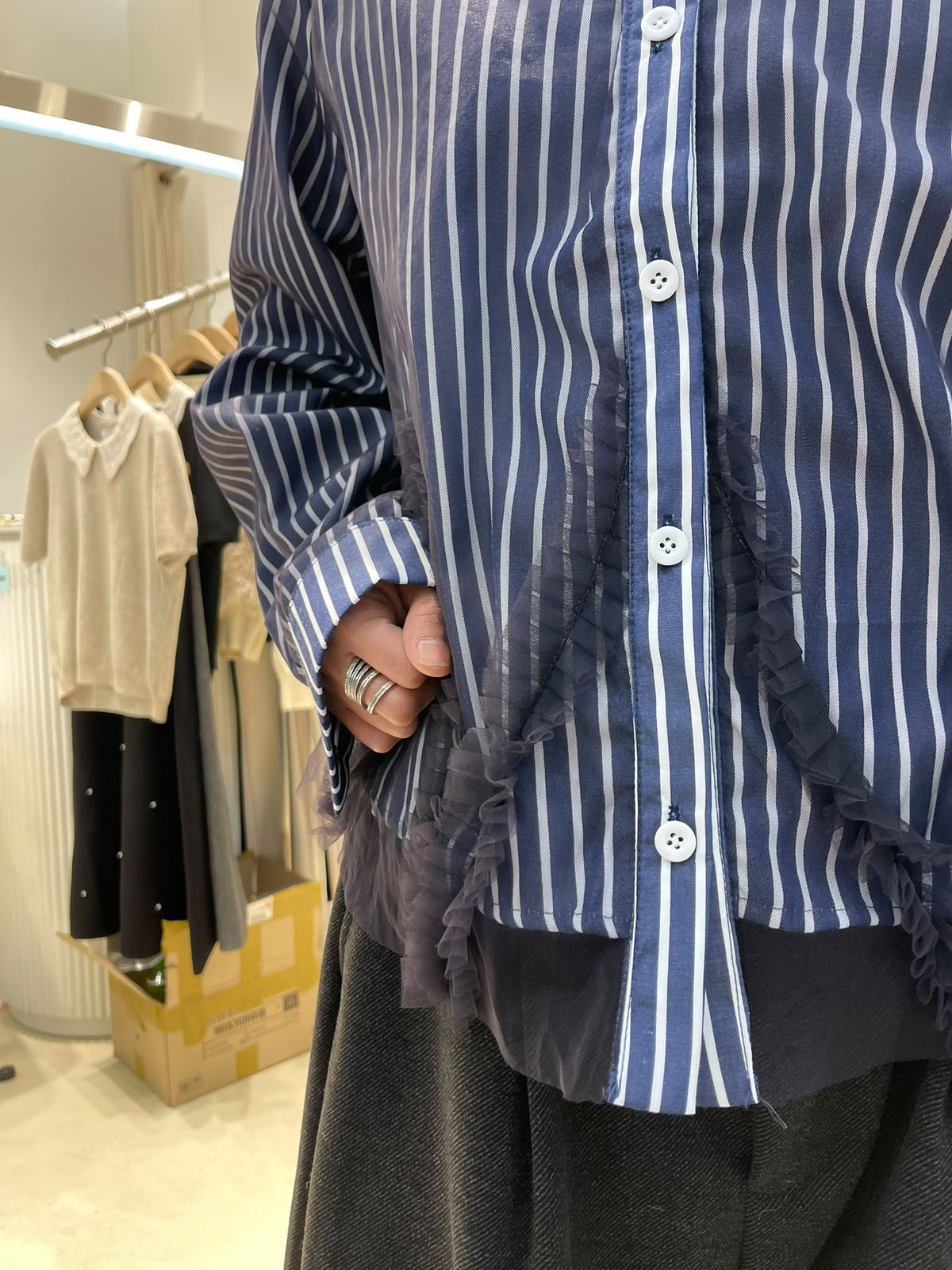 LUXE STITCHES INTRO ADORABLE LAD61005 直條紋拼接長袖襯衫－商品圖片 1