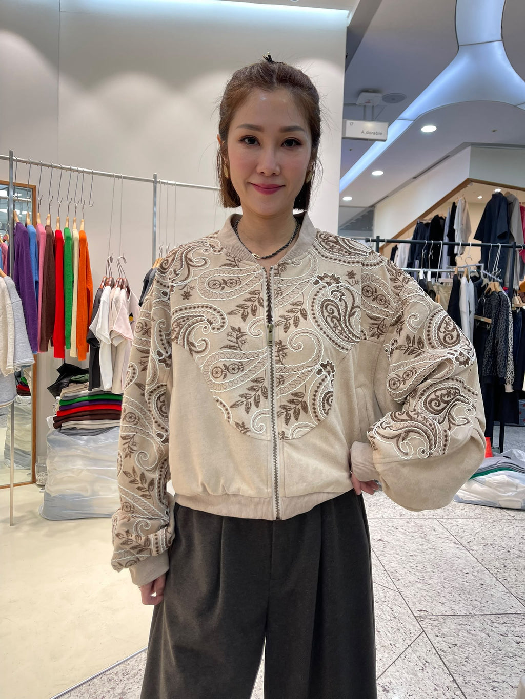 LUXE STITCHES INTRO ADORABLE LAD61012 佩斯利花紋拉鏈外套－商品圖片 2