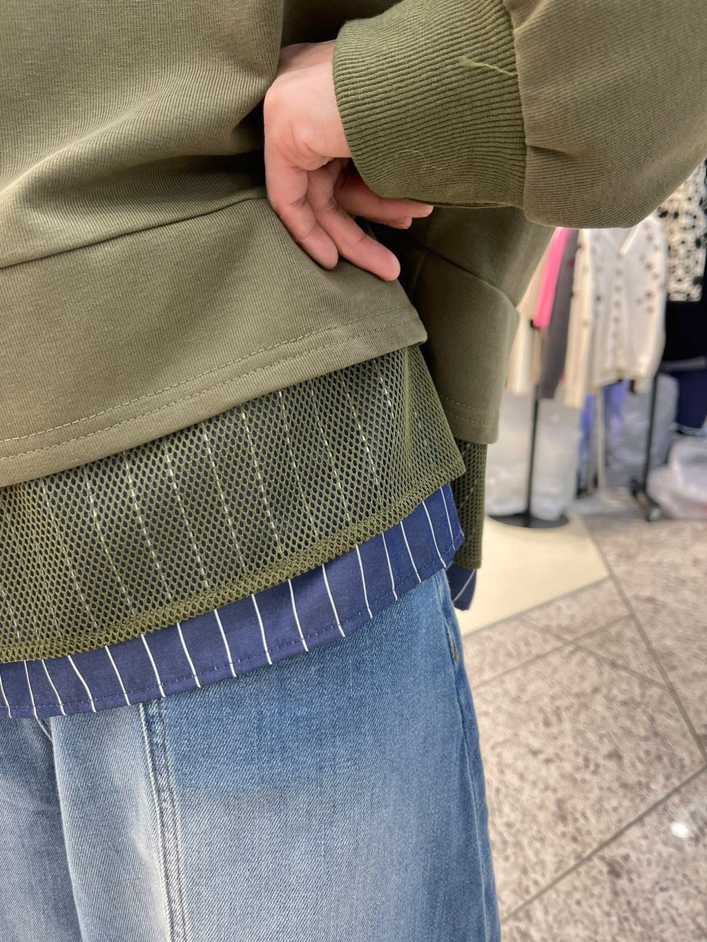 LUXE STITCHES INTRO ADORABLE LAD61025 條紋層次下襬長袖上衣－商品圖片 3