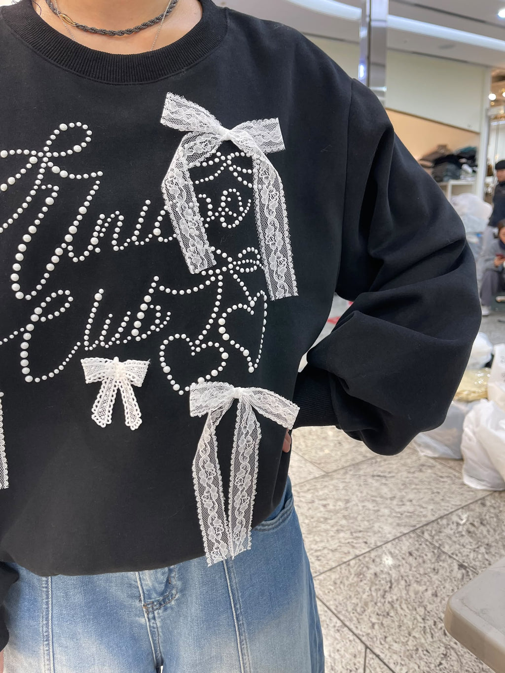 LUXE STITCHES INTRO ADORABLE LAD61028 蝴蝶結閃飾字母長袖上衣－商品圖片 1