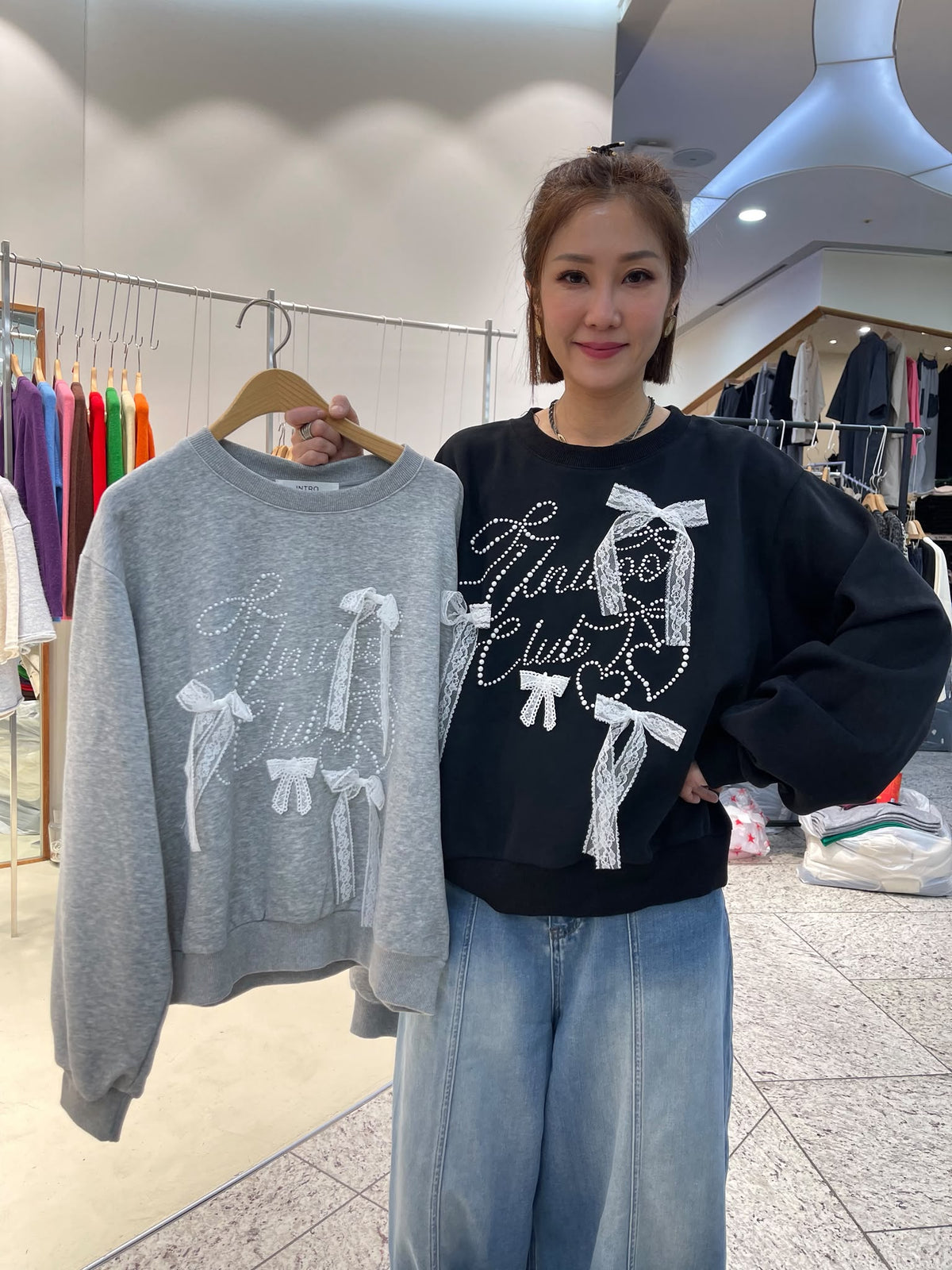 LUXE STITCHES INTRO ADORABLE LAD61028 蝴蝶結閃飾字母長袖上衣－商品圖片 4
