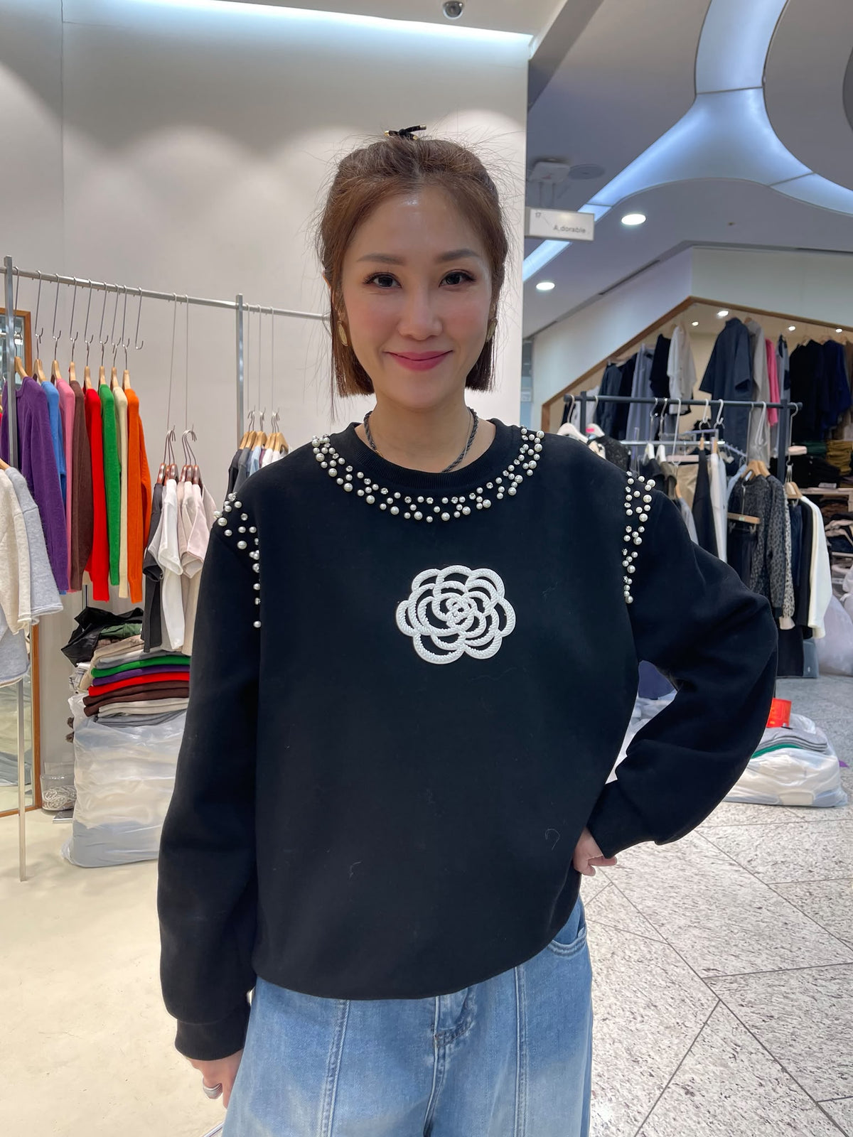LUXE STITCHES INTRO ADORABLE LAD61029 花朵珠飾圓領長袖上衣－商品圖片 2