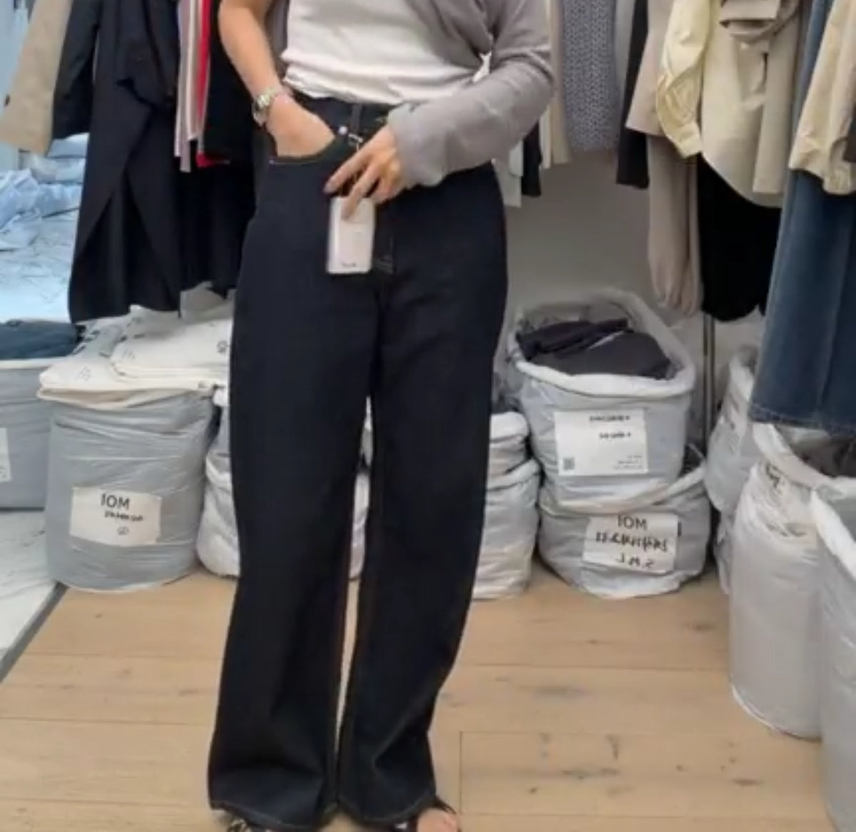 M11 Jeans