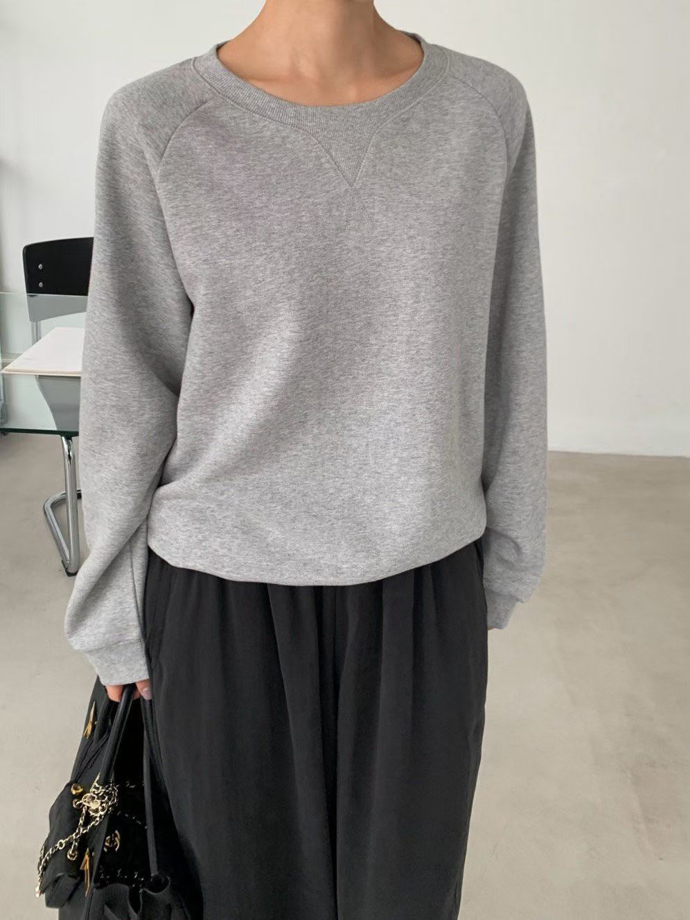 M35 Vpop Reglan Sweatshirt