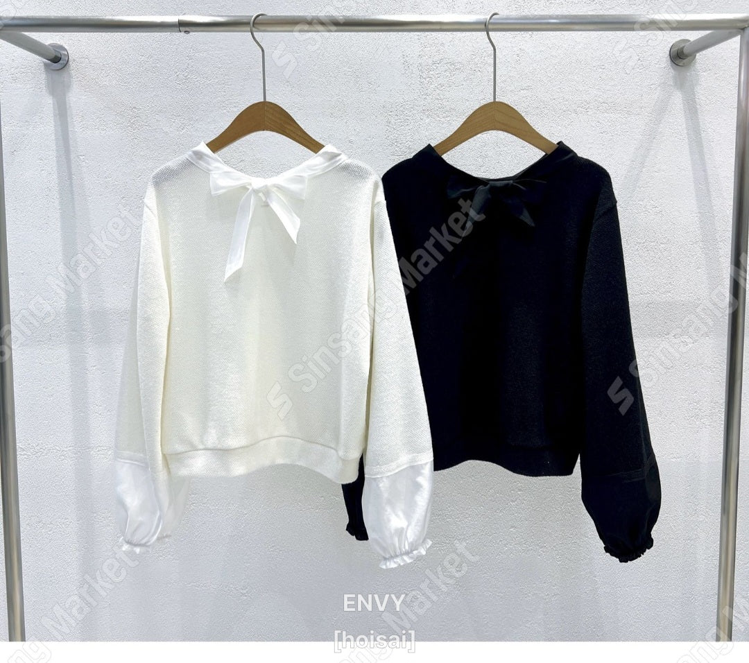 E34 2 way knitted blouse