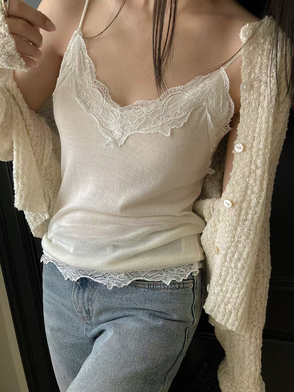 H46 knit lace vest