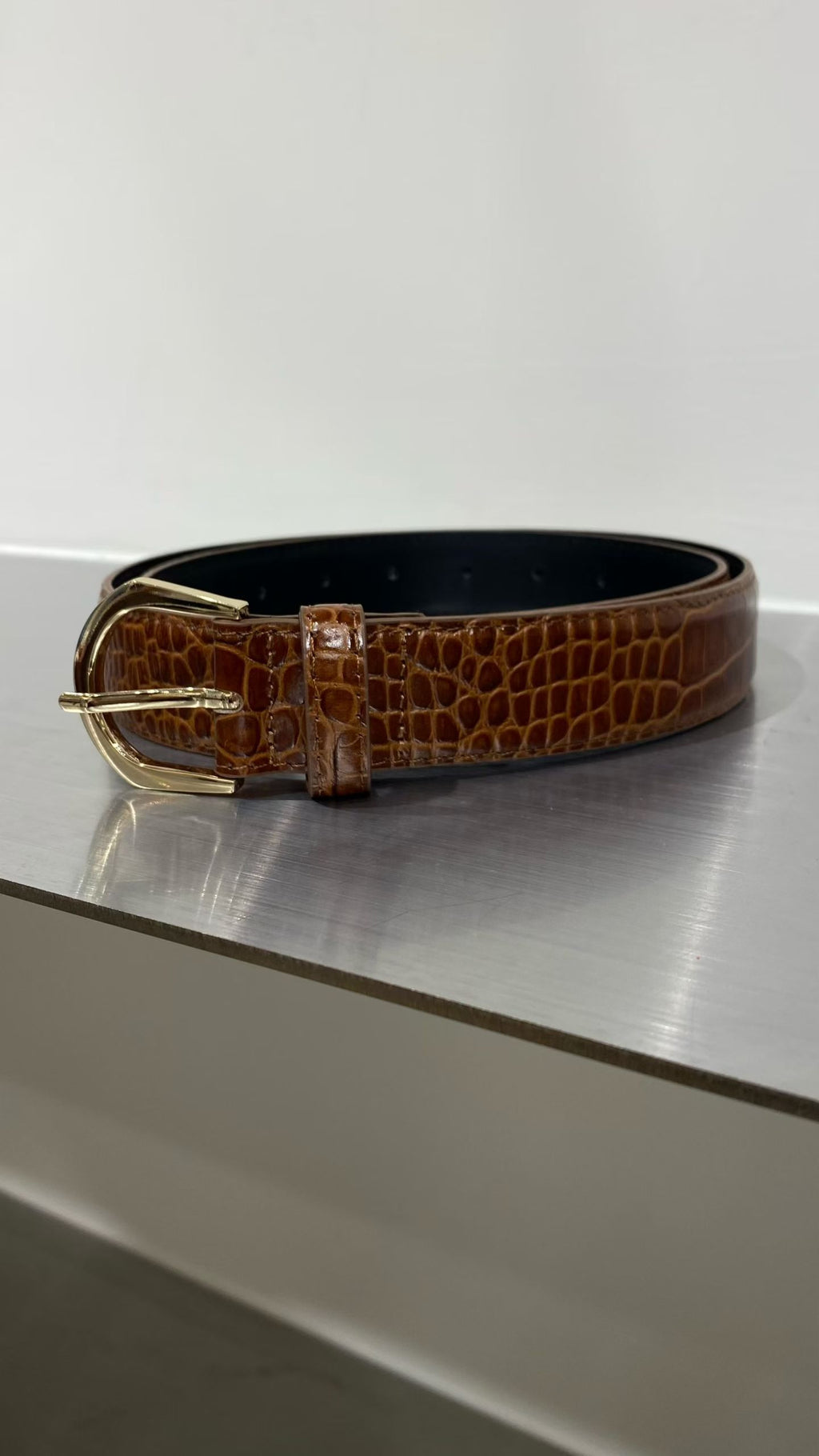 H69 Brown Croc-Embossed Belt with Gold Buckle｜啡色鱷魚紋金扣腰帶