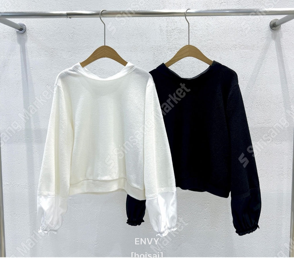 E34 2 way knitted blouse