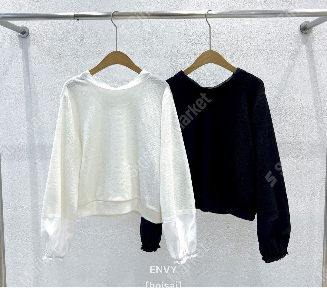 E34 2 way knitted blouse