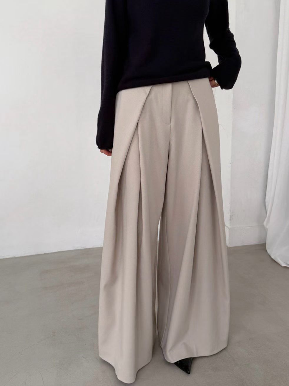 M03 PLEAT PANTS