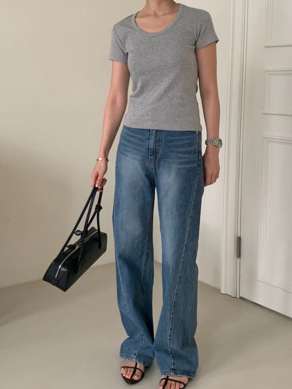 M02 slim u neck tee